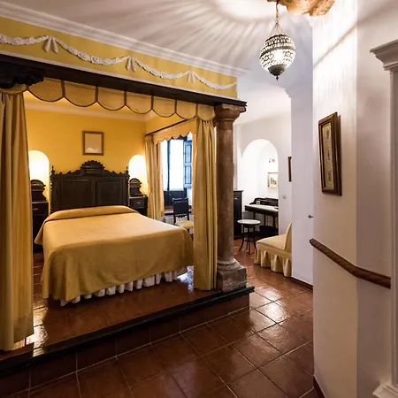 Hotel Soho Boutique Palacio San Gabriel 4*